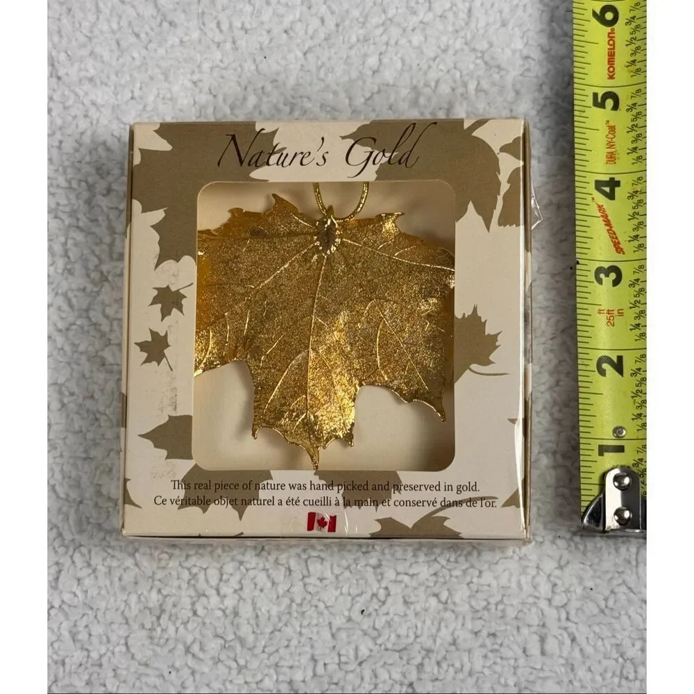 Nature's Gold Yellow Gold Maple Leaf Ornament/New